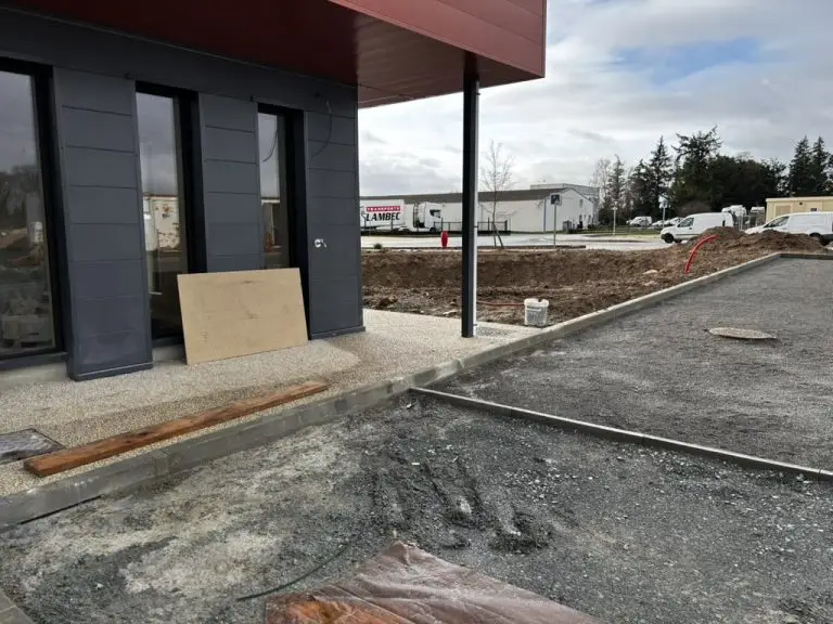 DFE86FA2-9FA7-4F61-9AC6-5920A0EFE5AF_1_105_c